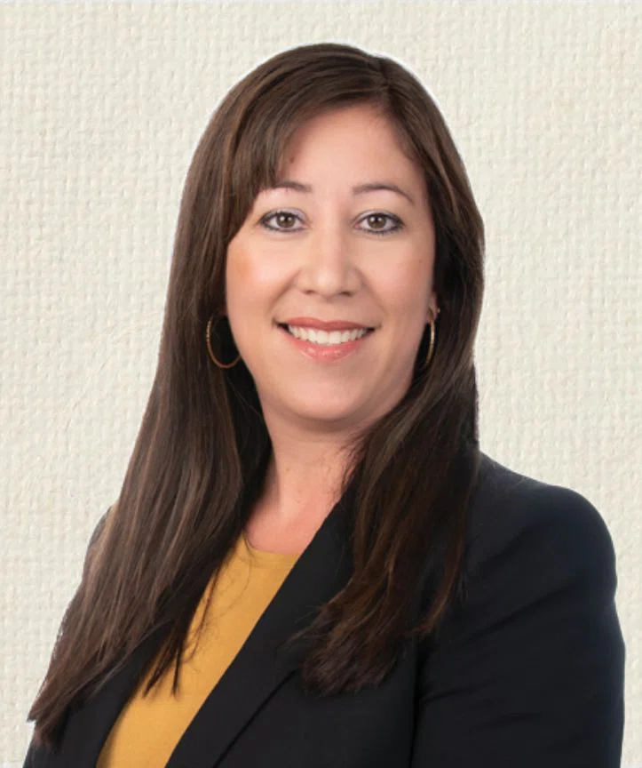 Cr. Elizabeth Nealy headshot